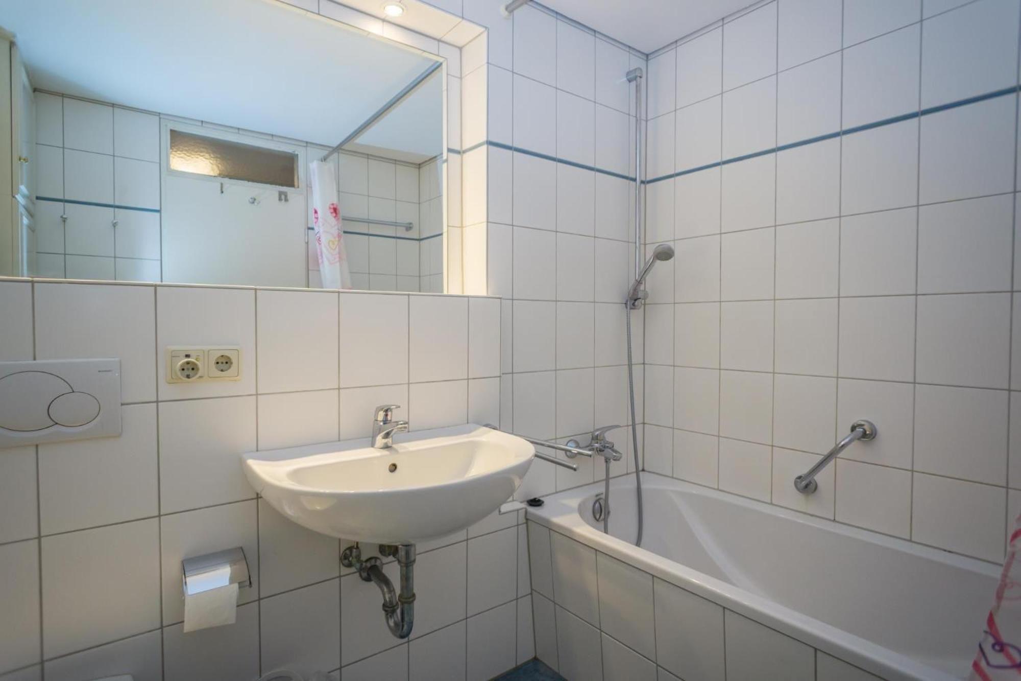 Haus-metropol-262-wb * Westerland